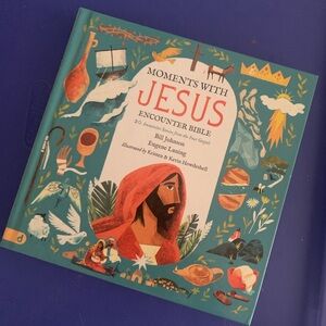 Moments with Jesus Encounter Bible